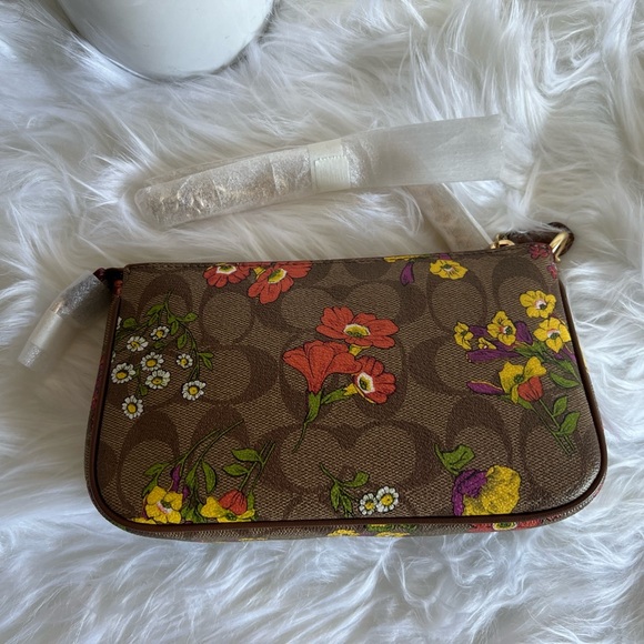 Coach nolita 19 floral print with a chain - Picture 3 of 10